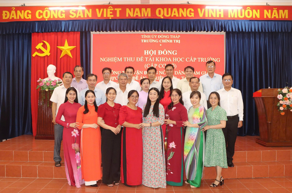 Hội đồng đánh giá nghiệm thu