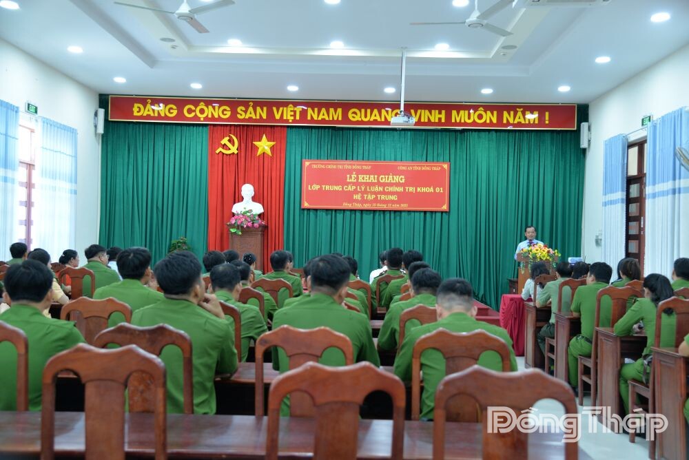 Khai giảng lớp A01-CAT